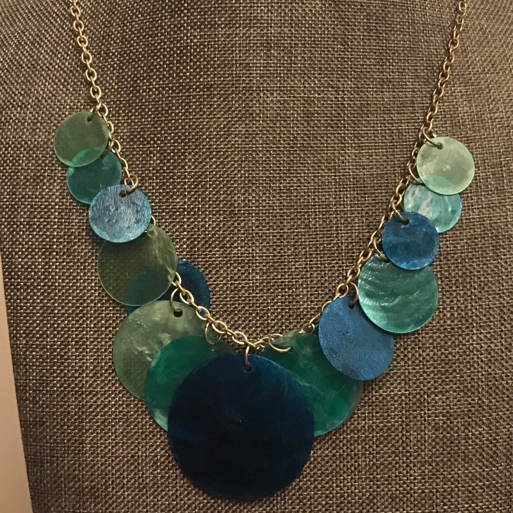 Shades of Blue Shimmery Shell Necklace & Earrings